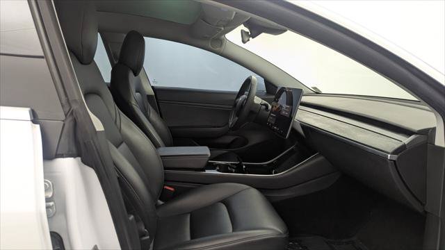 Used 2019 Tesla Model 3 Long Range RWD image 19