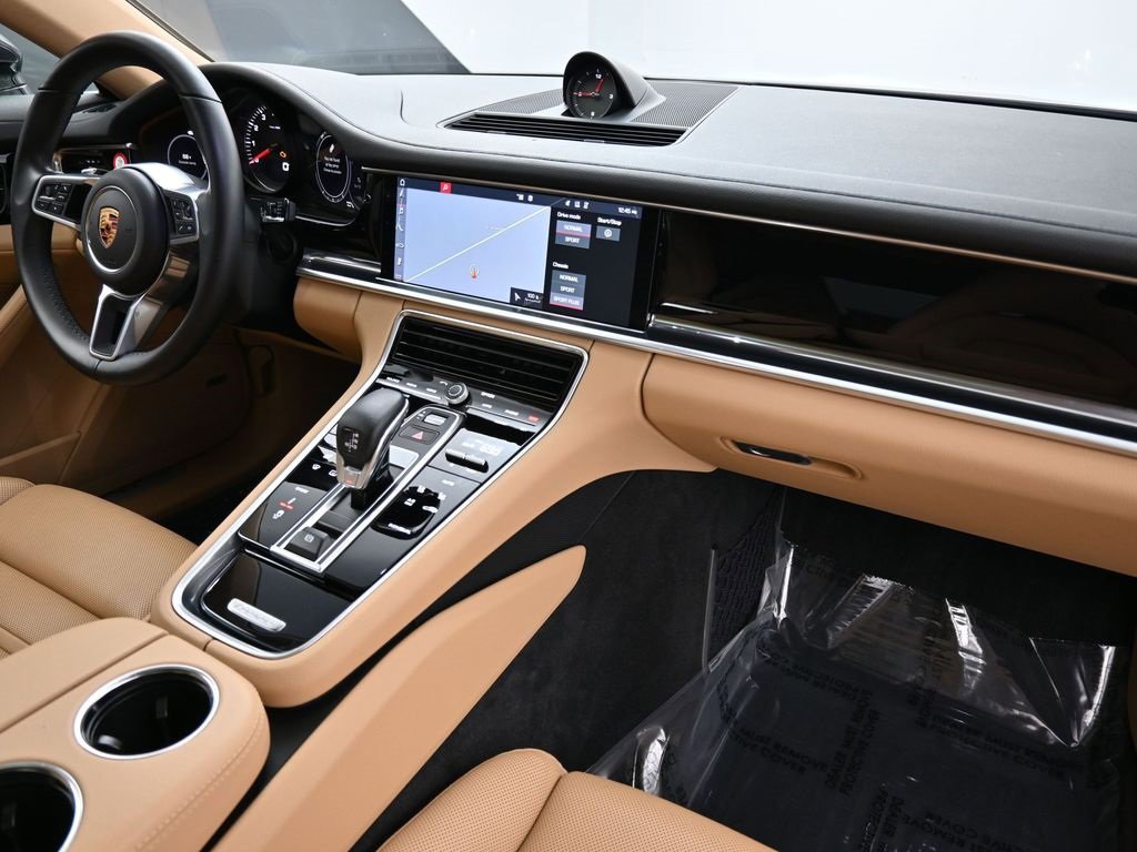 Used 2018 Porsche Panamera 4S image 26