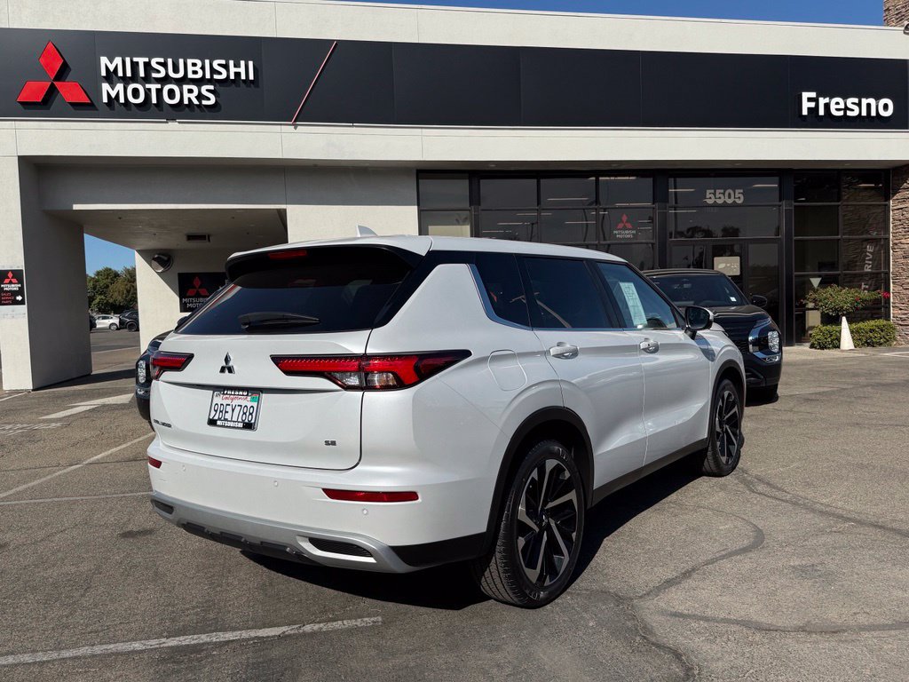 Used 2022 Mitsubishi Outlander SE FWD image 8