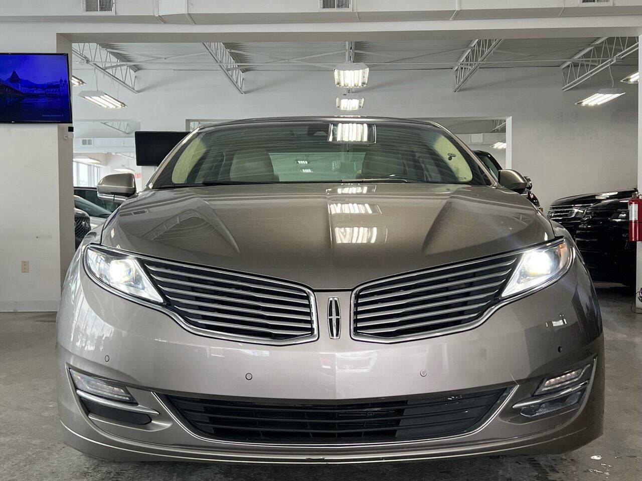Used 2015 Lincoln MKZ AWD w/ Equipment Group 102A Reserve image 1