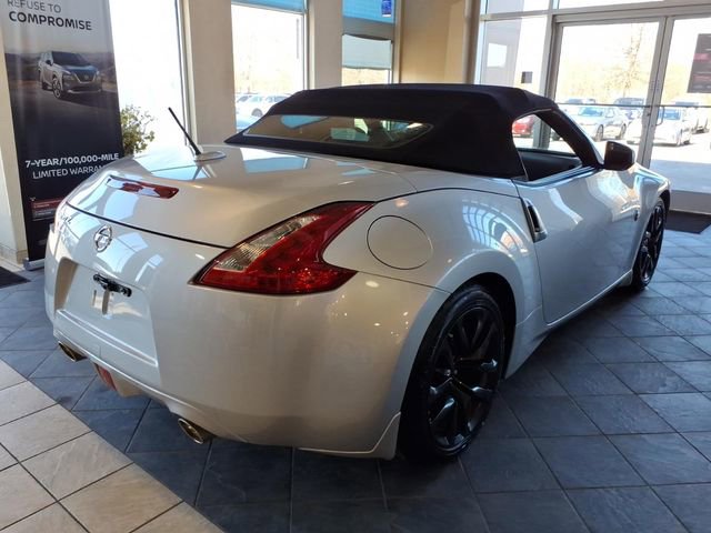 Certified 2017 Nissan 370Z Base 2D Convertible image 12