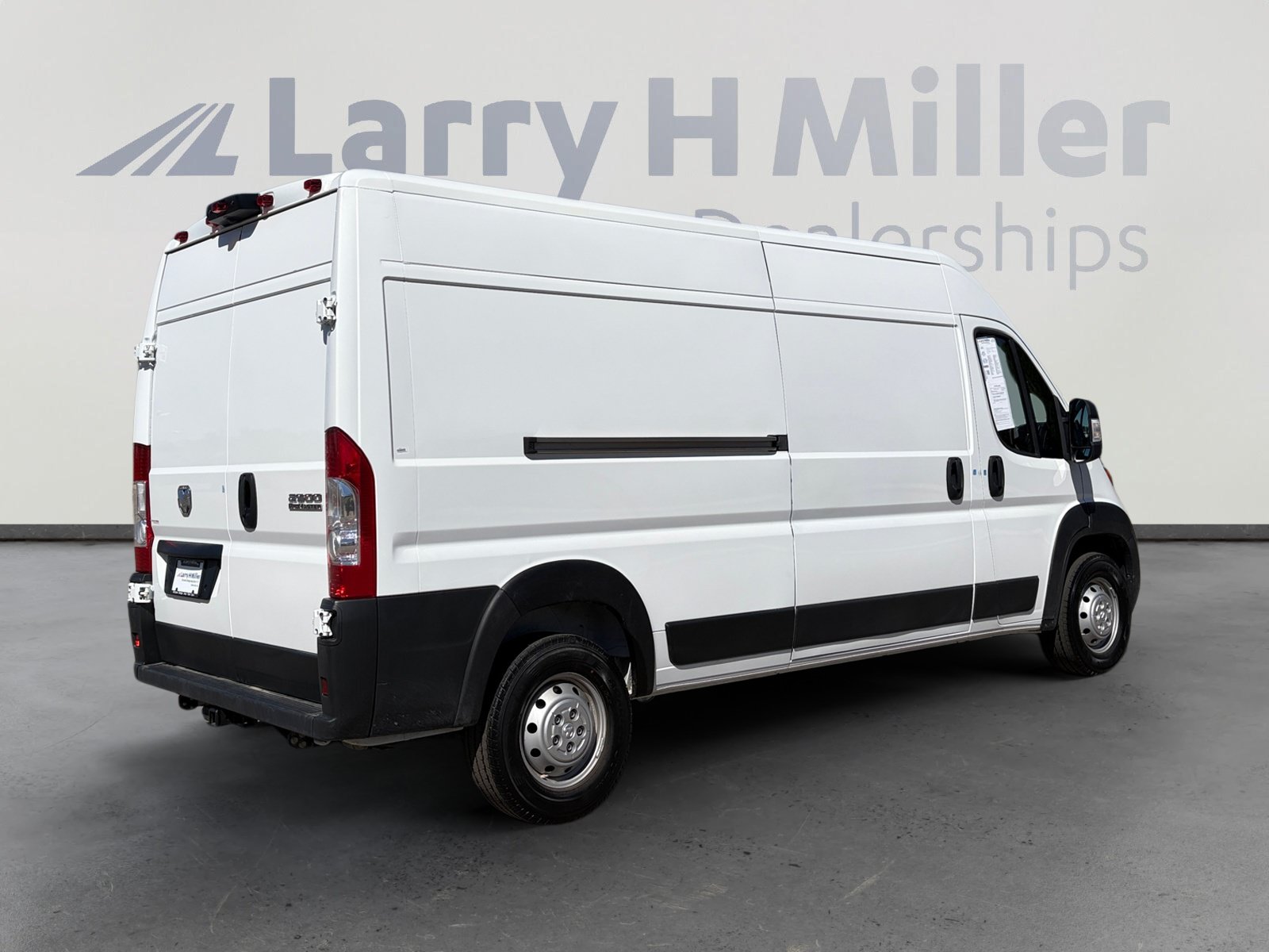 Used 2023 RAM ProMaster 2500 FWD image 6