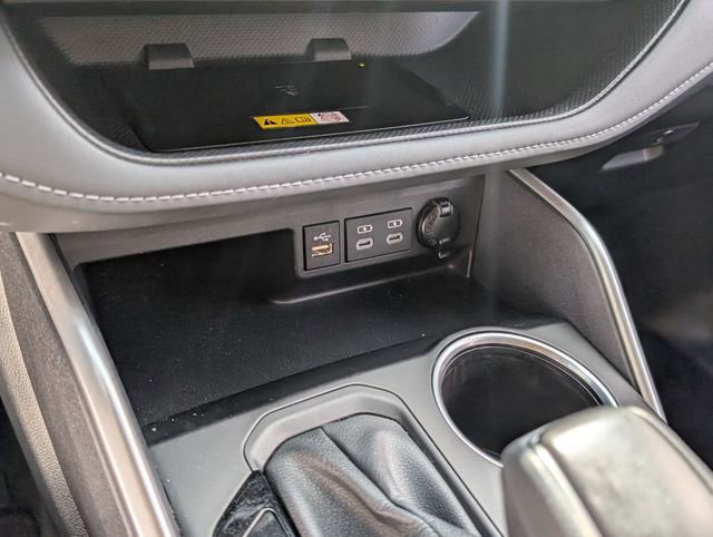 Used 2024 Toyota Highlander XLE image 30