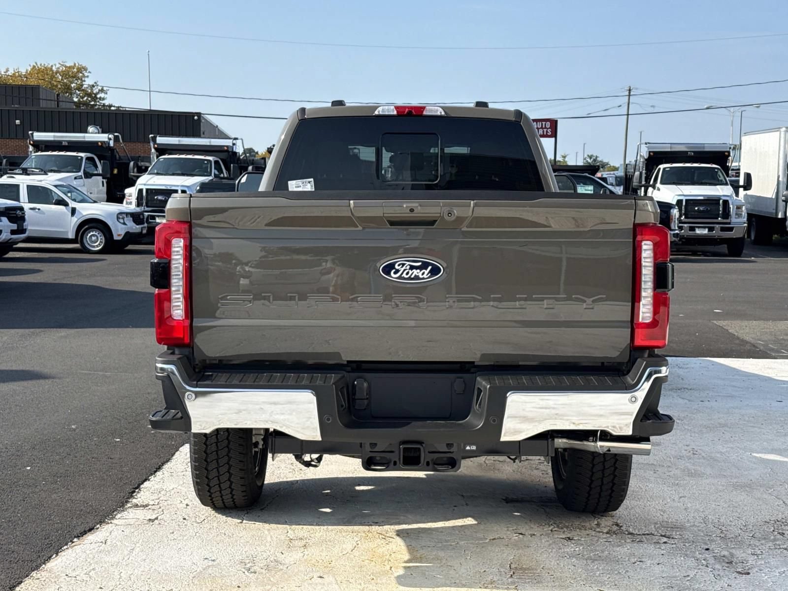 New 2027 Ford F350 Lariat w/ Lariat Ultimate Package AWD/4WD image 4
