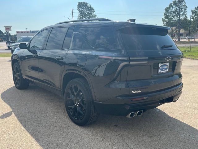Used 2025 Chevrolet Traverse RS FWD image 3
