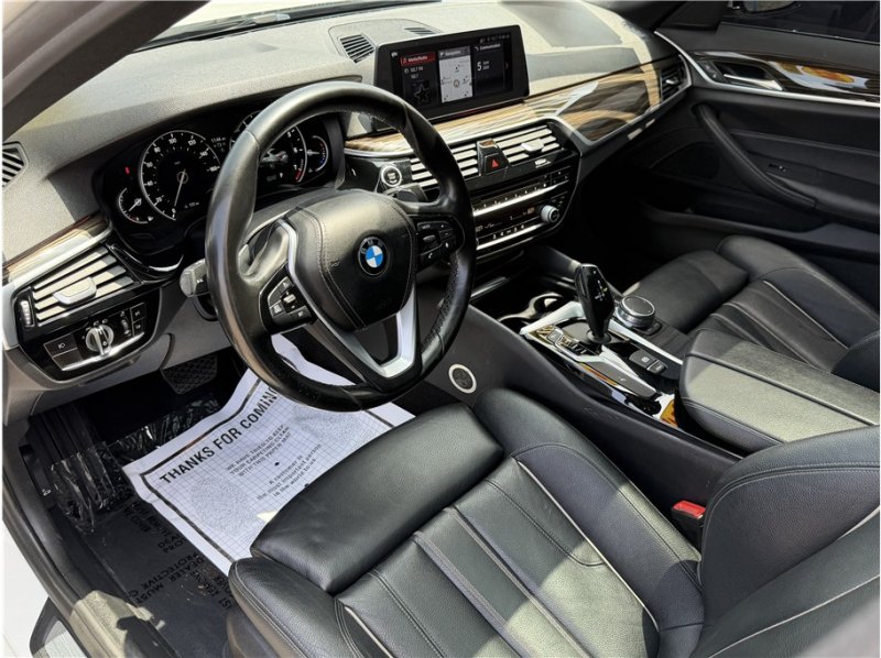 Used 2018 BMW 540i RWD image 18