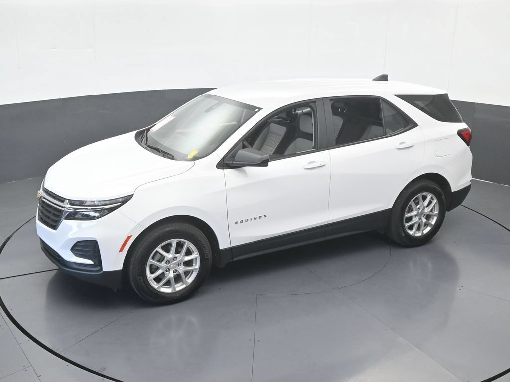 Used 2024 Chevrolet Equinox LS w/ Driver Confidence II Package FWD image 41