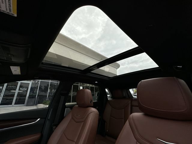 Certified 2023 Cadillac XT5 Premium Luxury FWD image 30