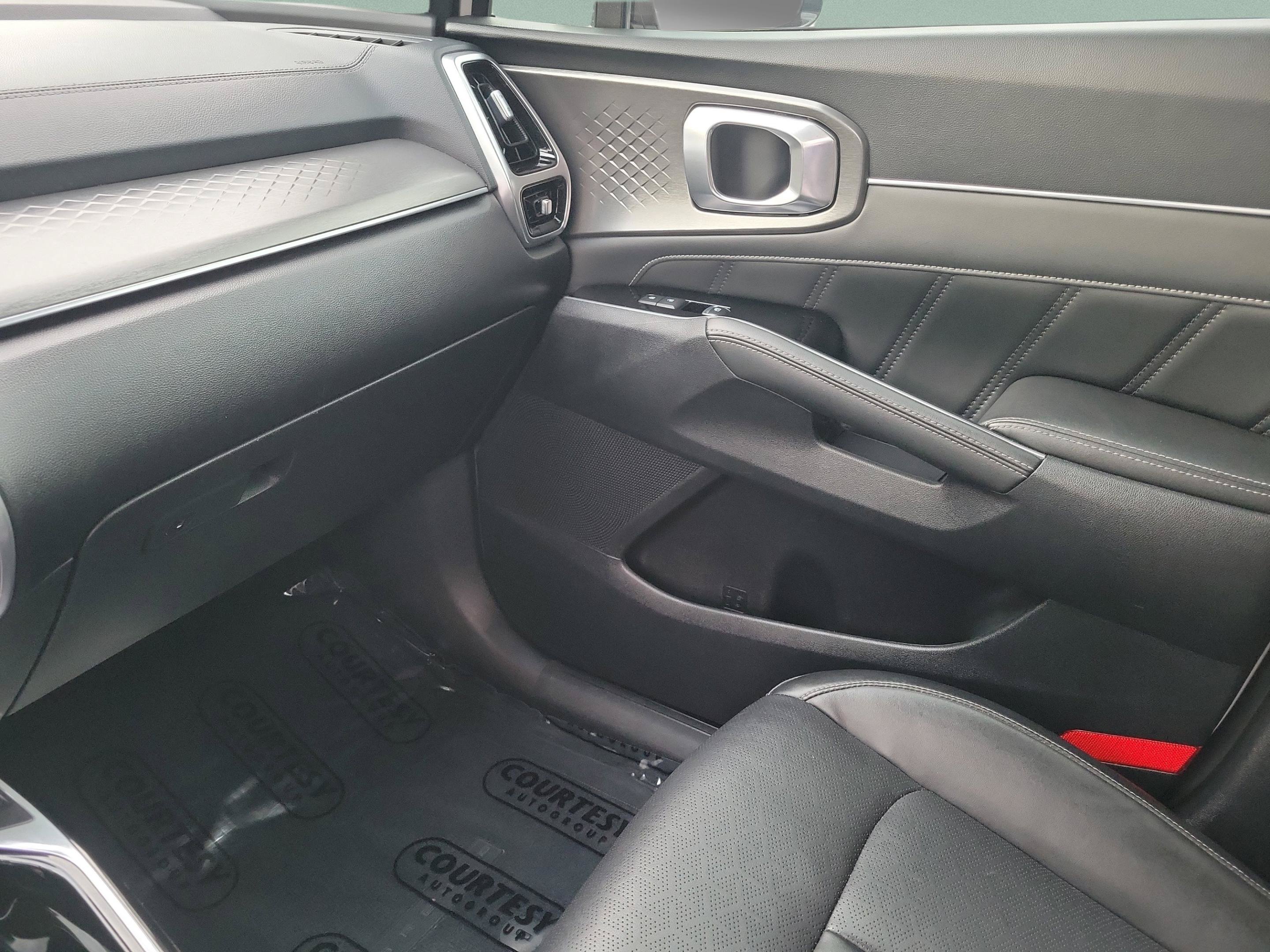 Certified 2021 Kia Sorento SX FWD image 22