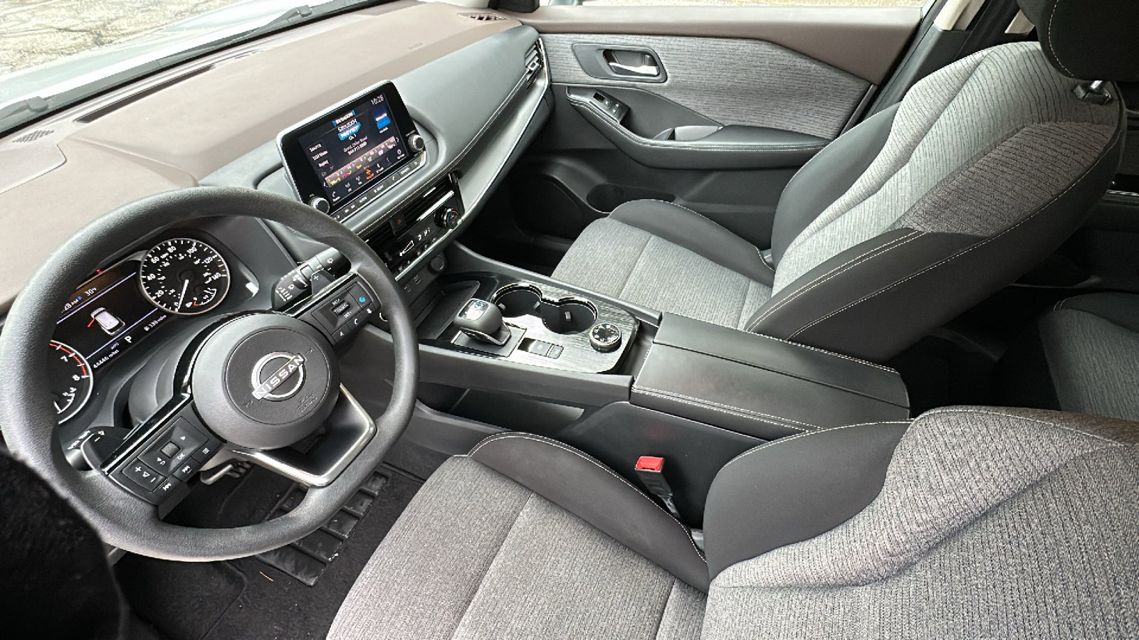 Certified 2022 Nissan Rogue SV image 20