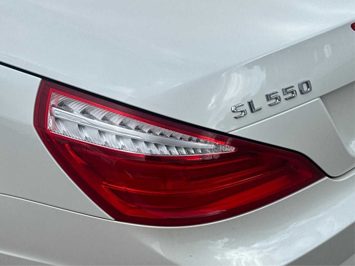 Used 2013 Mercedes-Benz SL 550 image 23