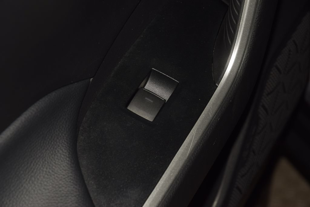 Used 2022 Toyota RAV4 XLE FWD image 44