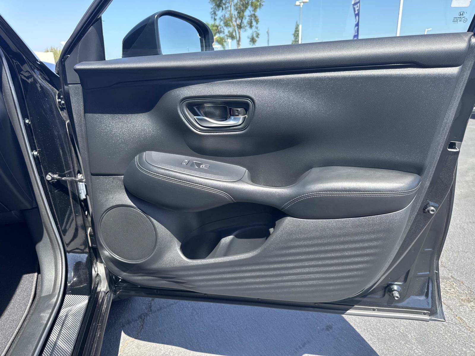 Certified 2023 Honda HR-V EX-L image 33