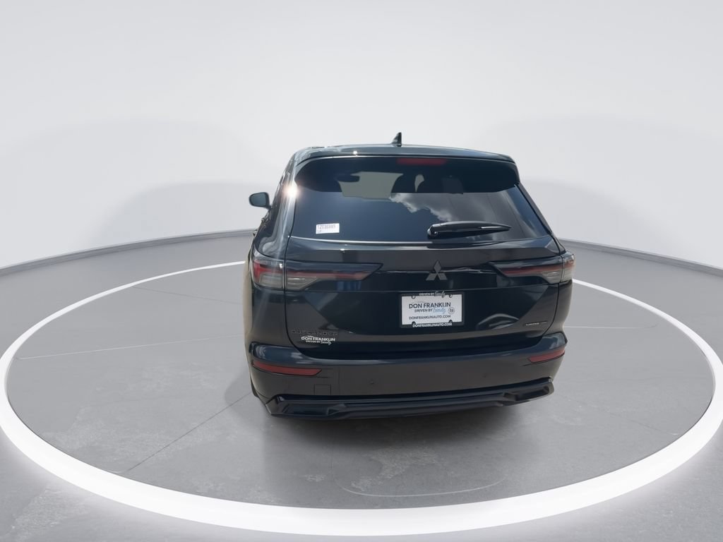 New 2026 Mitsubishi Outlander LE FWD image 7