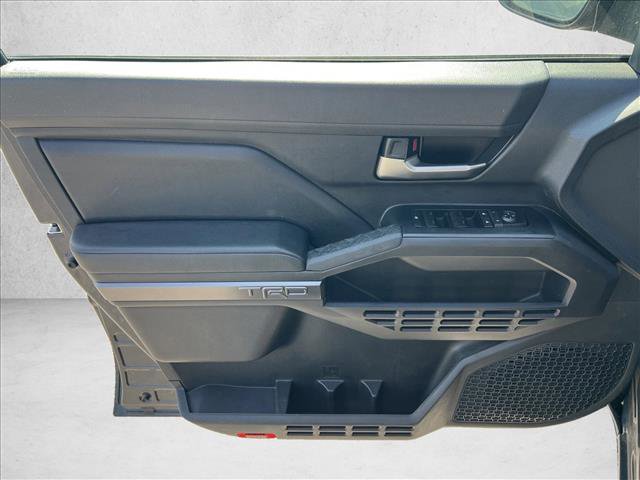 Used 2025 Toyota Tacoma TRD Off-Road image 11