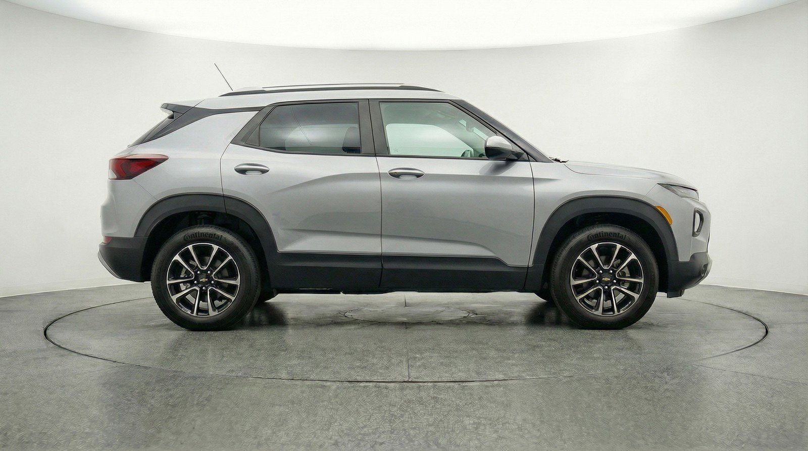 Used 2025 Chevrolet TrailBlazer LT FWD image 11