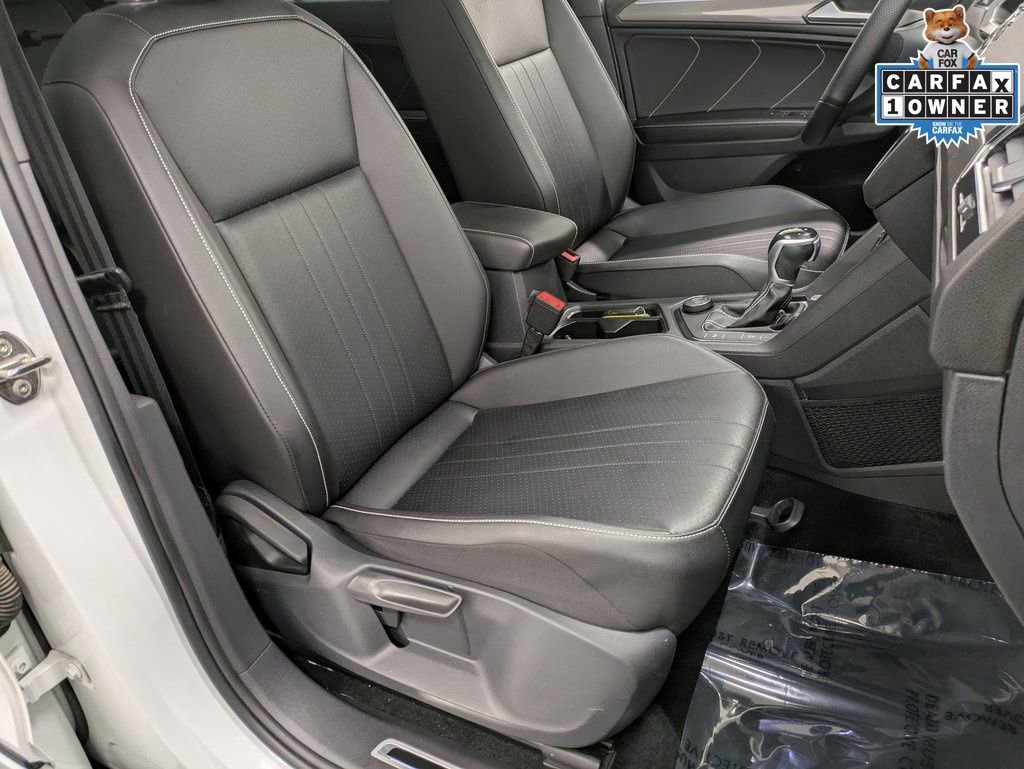 Used 2022 Volkswagen Tiguan SE R-Line image 30