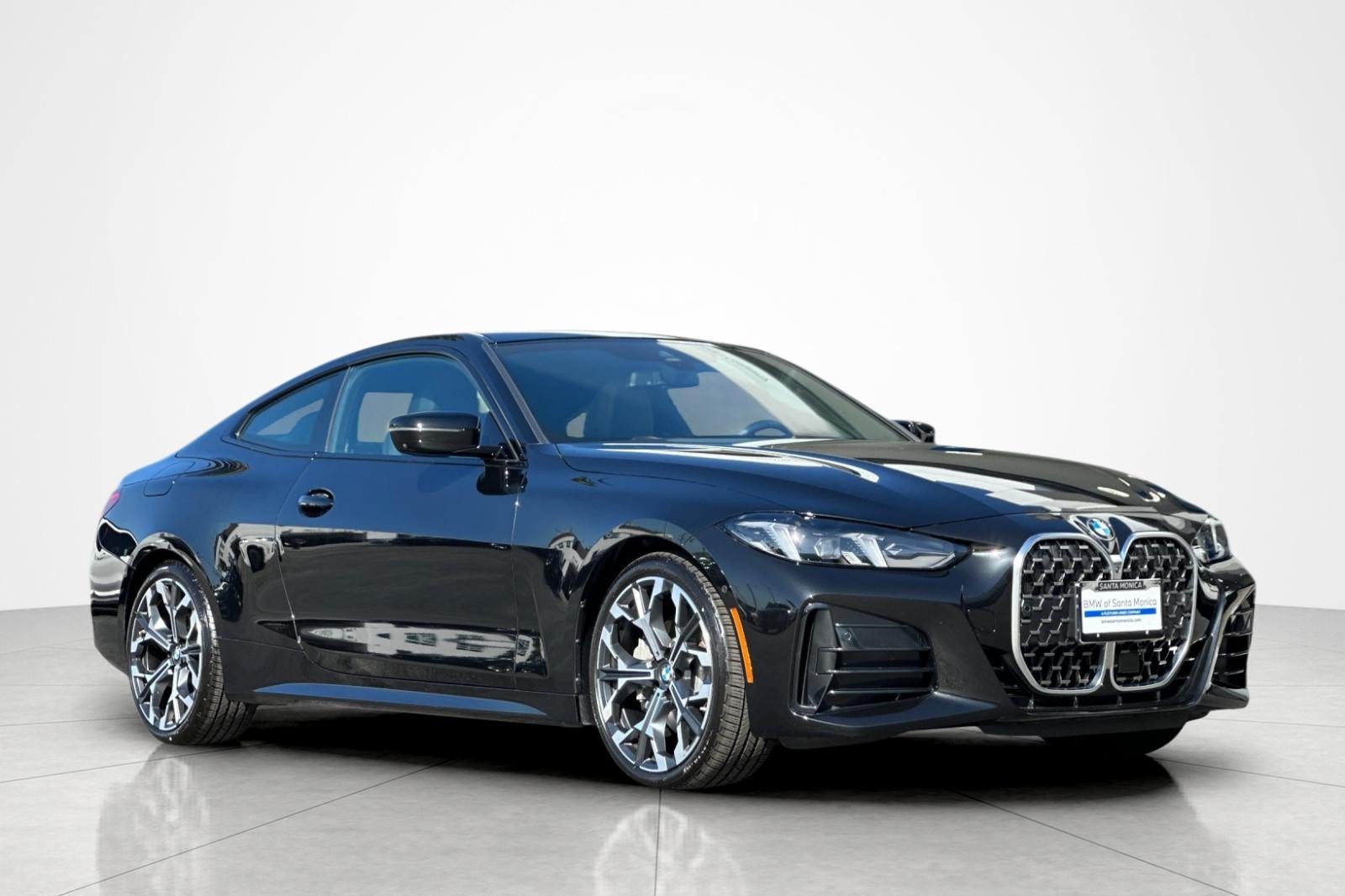 Used 2025 BMW 430i Coupe w/ M Sport Package RWD image 7