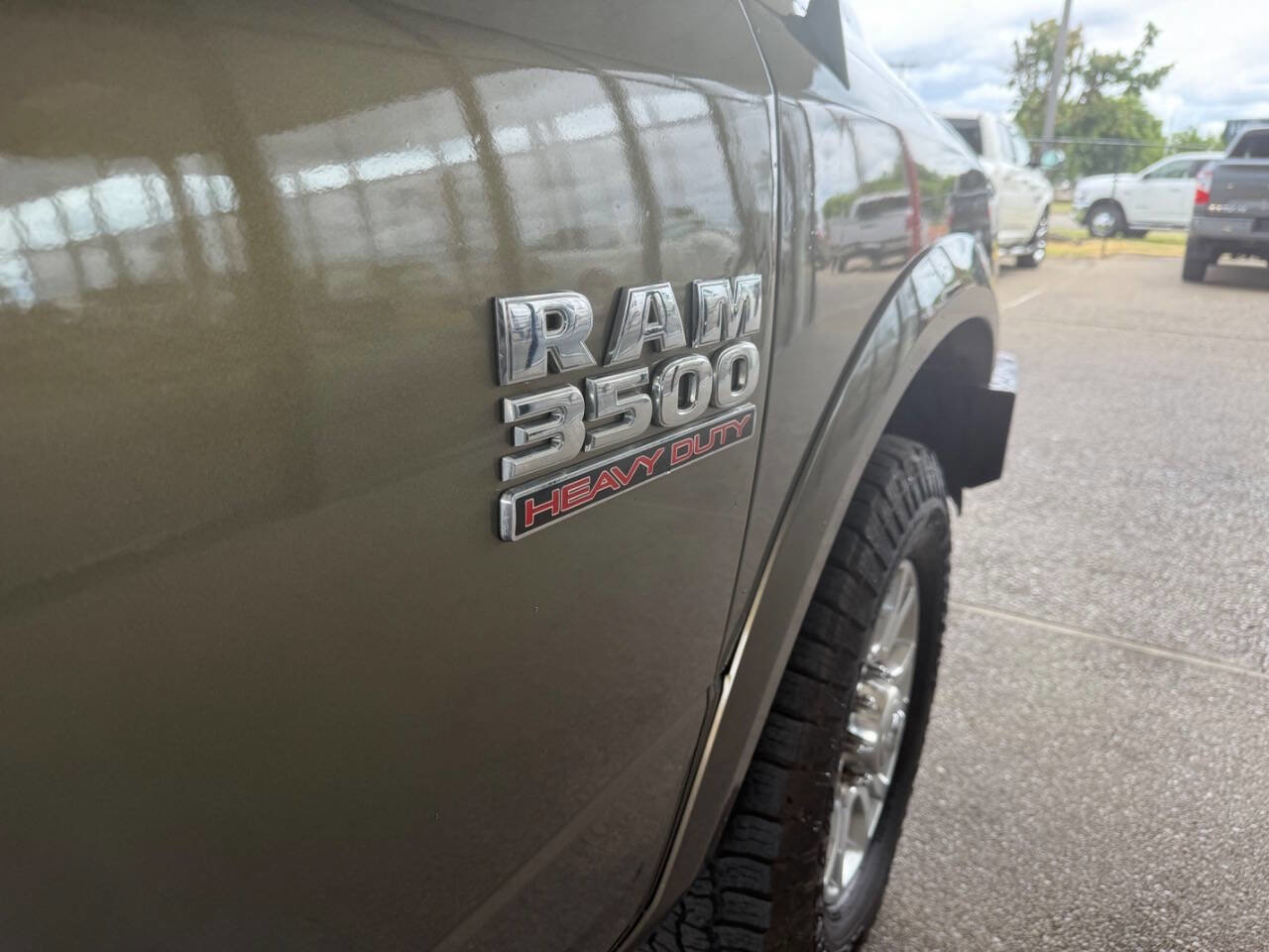 Used 2014 RAM 3500 Laramie AWD/4WD image 9