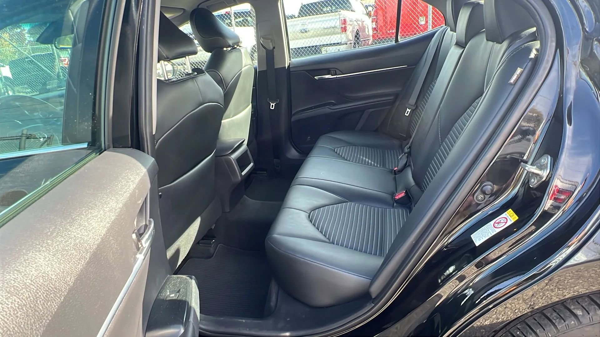 Used 2019 Toyota Camry SE image 27