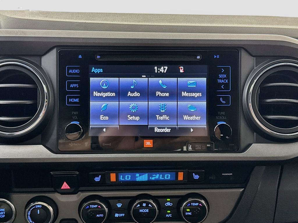 Used 2017 Toyota Tacoma TRD Sport AWD/4WD image 16