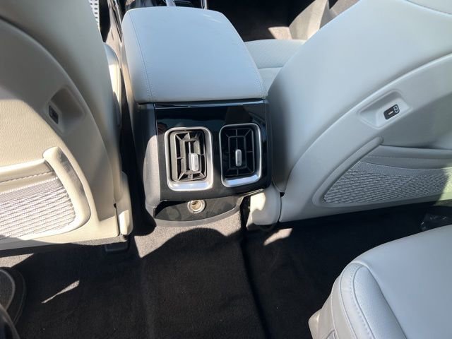 Used 2024 Kia Sorento SX image 18