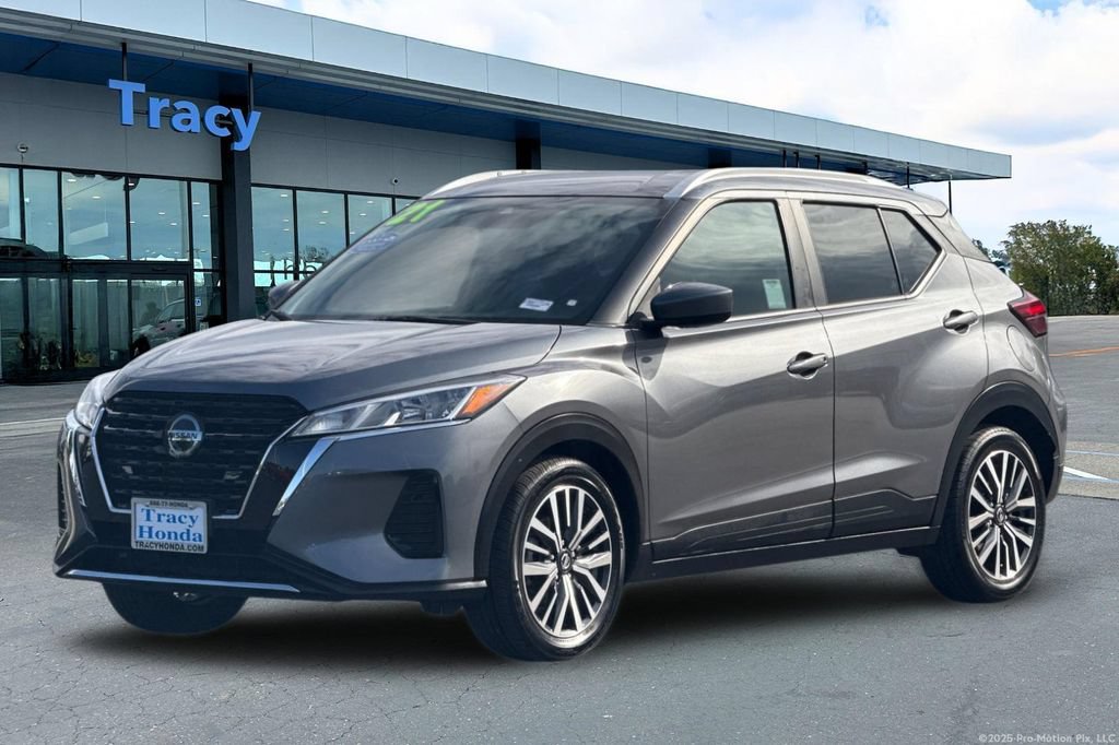Used 2021 Nissan Kicks SV FWD image 14
