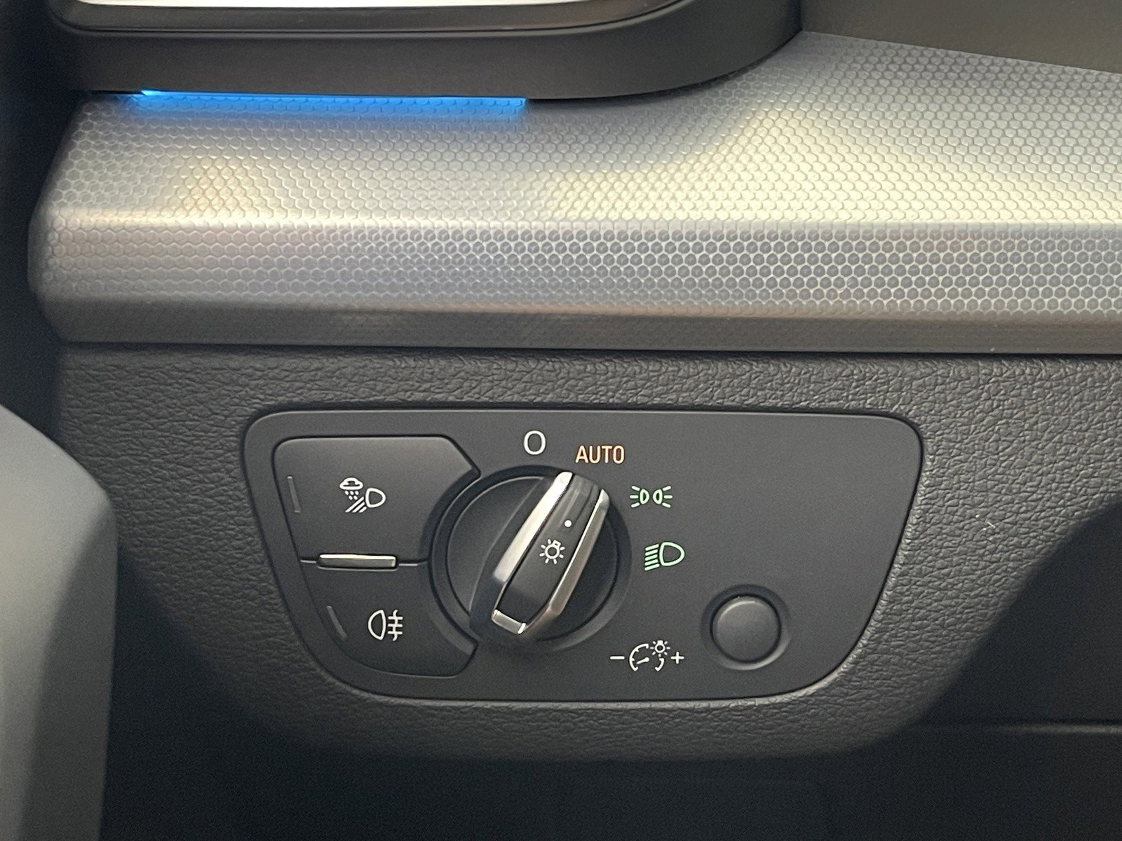 New 2025 Audi Q5 2.0T Premium Plus image 26