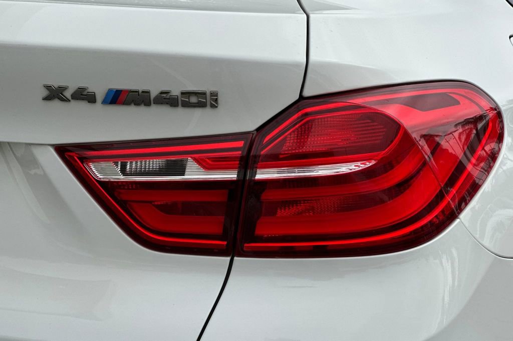 Used 2018 BMW X4 M40i AWD/4WD image 34