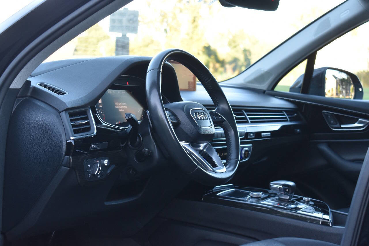 Used 2018 Audi Q7 3.0T Prestige w/ Prestige Package image 22