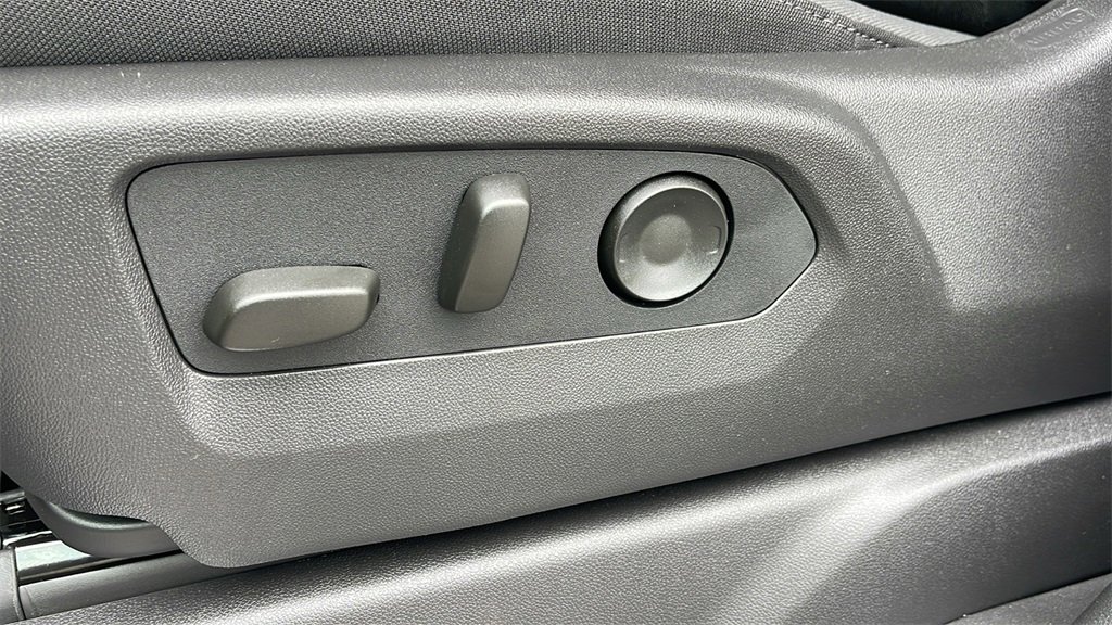 New 2026 GMC Sierra 1500 Elevation image 11