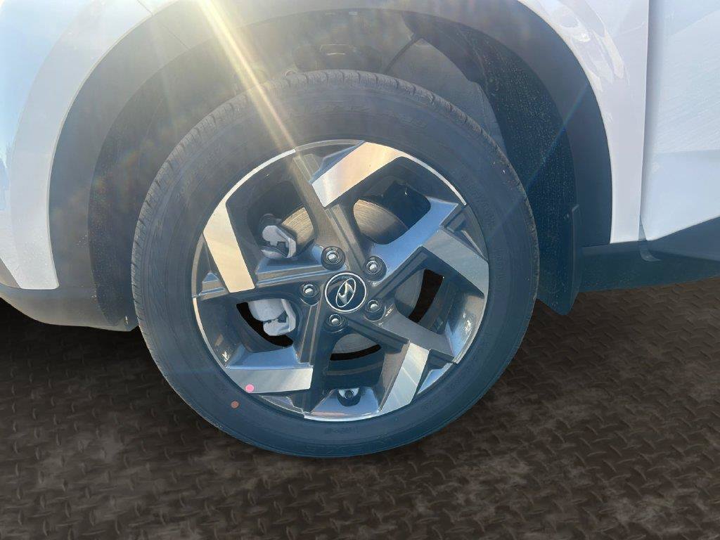 New 2026 Hyundai Venue SEL FWD image 21