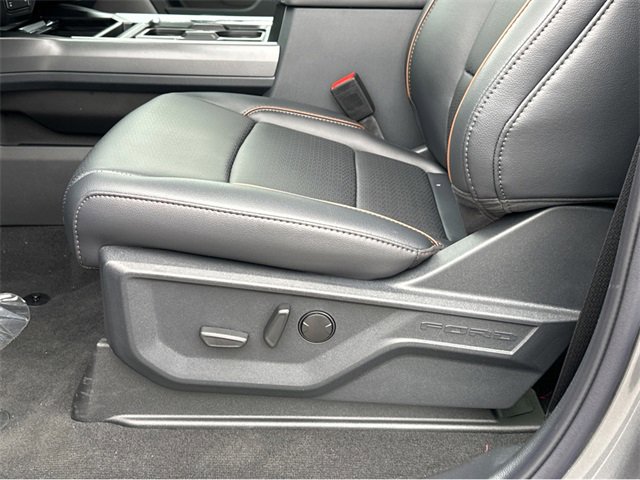 New 2025 Ford F250 Lariat w/ Lariat Ultimate Package image 35