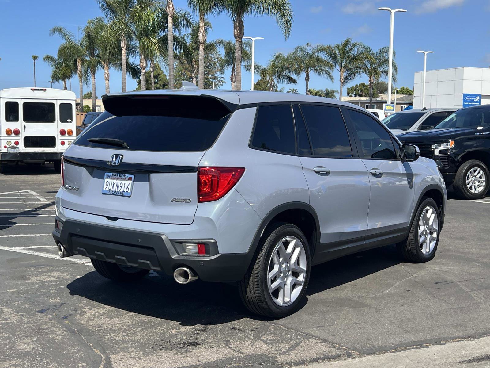 Certified 2025 Honda Passport EX-L image 26
