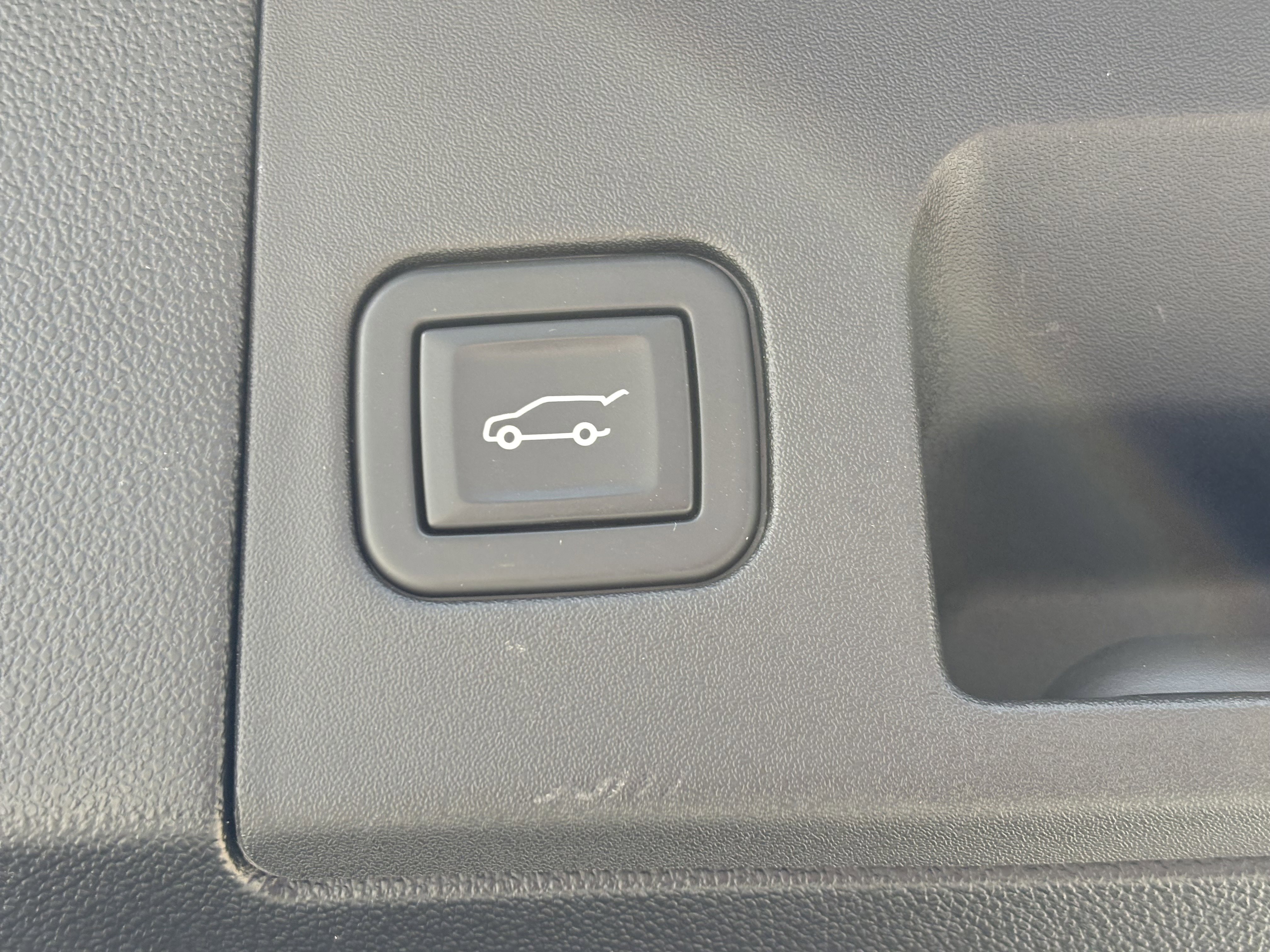 Certified 2023 Cadillac XT5 Sportv w/ Technology Package AWD/4WD image 10