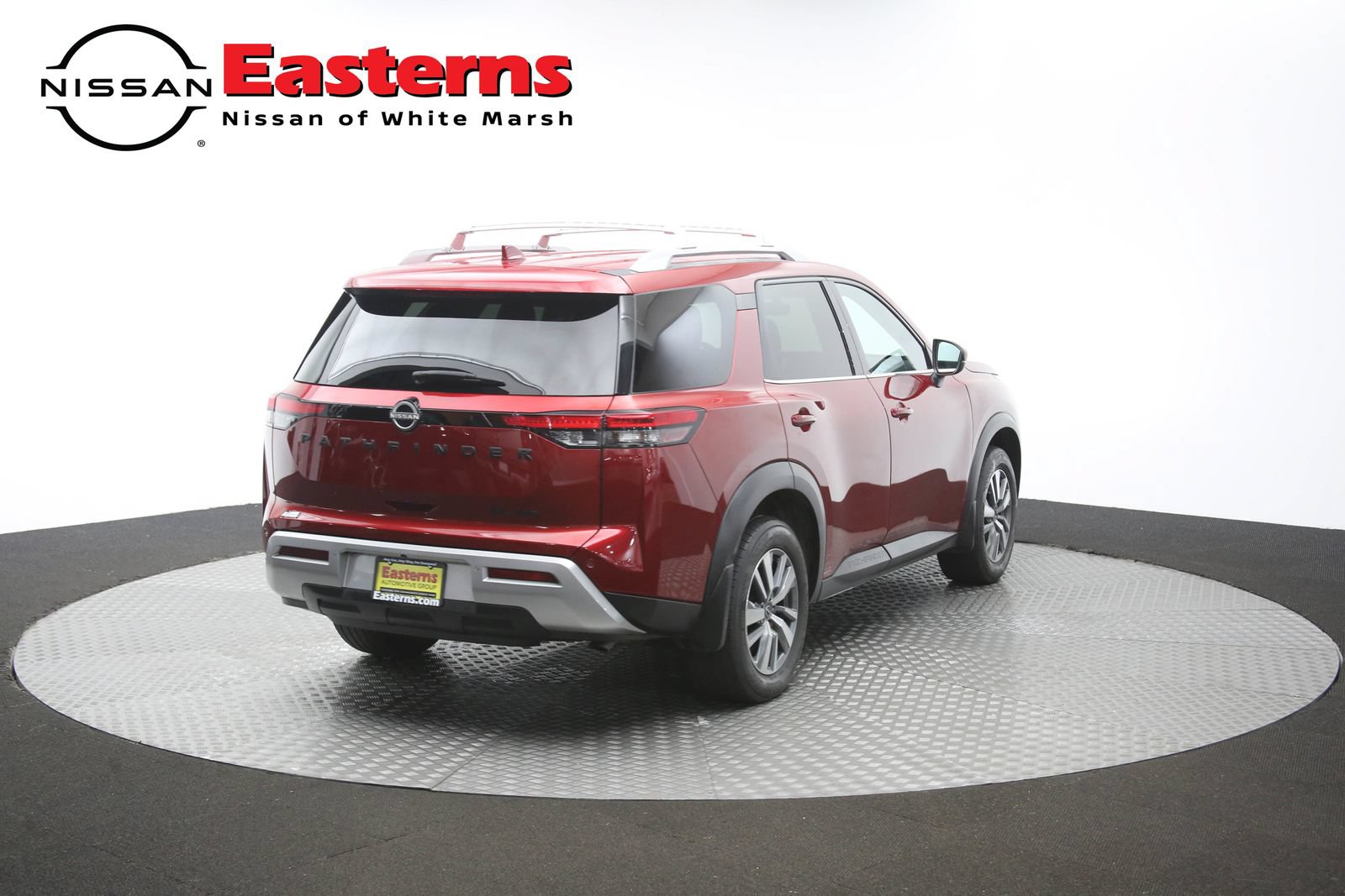 Used 2023 Nissan Pathfinder SL w/ Lighting Package (N92) AWD/4WD image 35