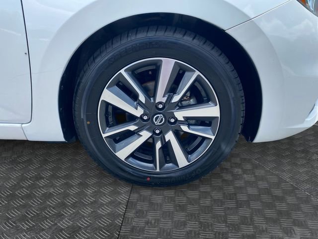 Used 2021 Nissan Versa SV image 34