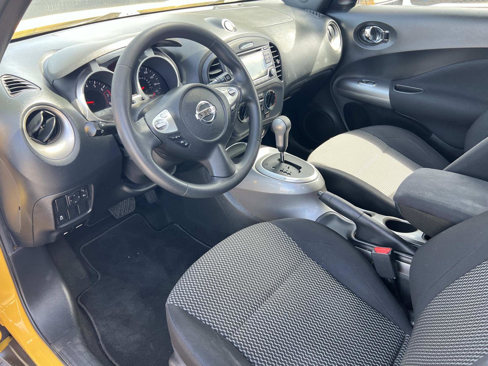 Used 2016 Nissan Juke S image 5