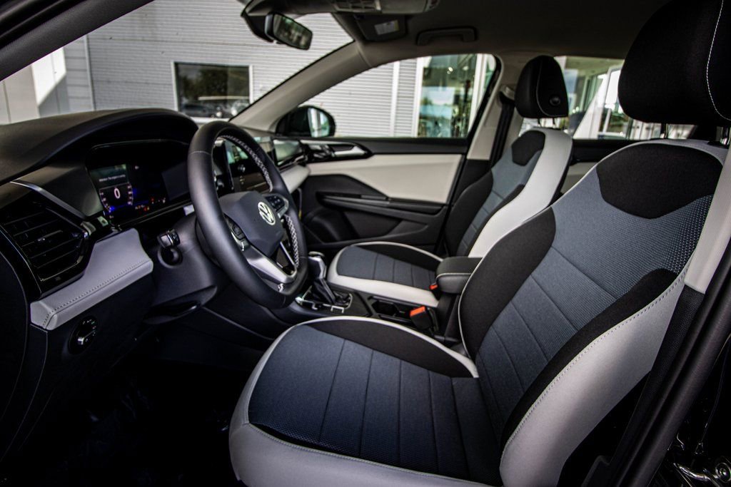 New 2026 Volkswagen Taos S image 28