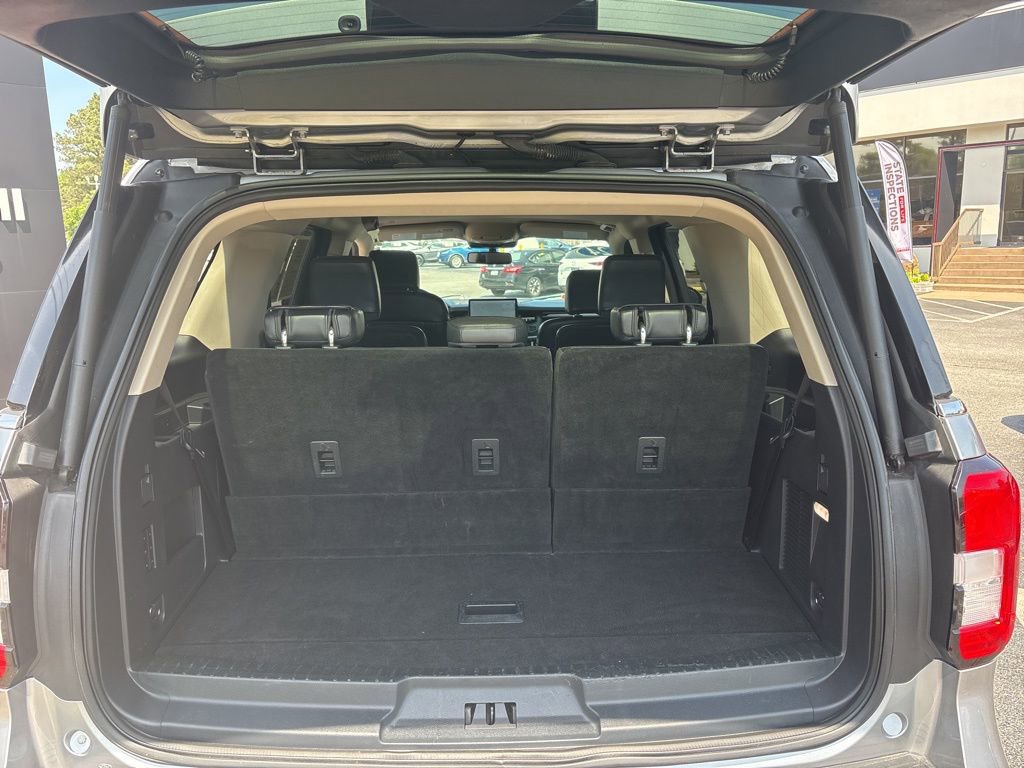 Used 2024 Ford Expedition XLT RWD image 35
