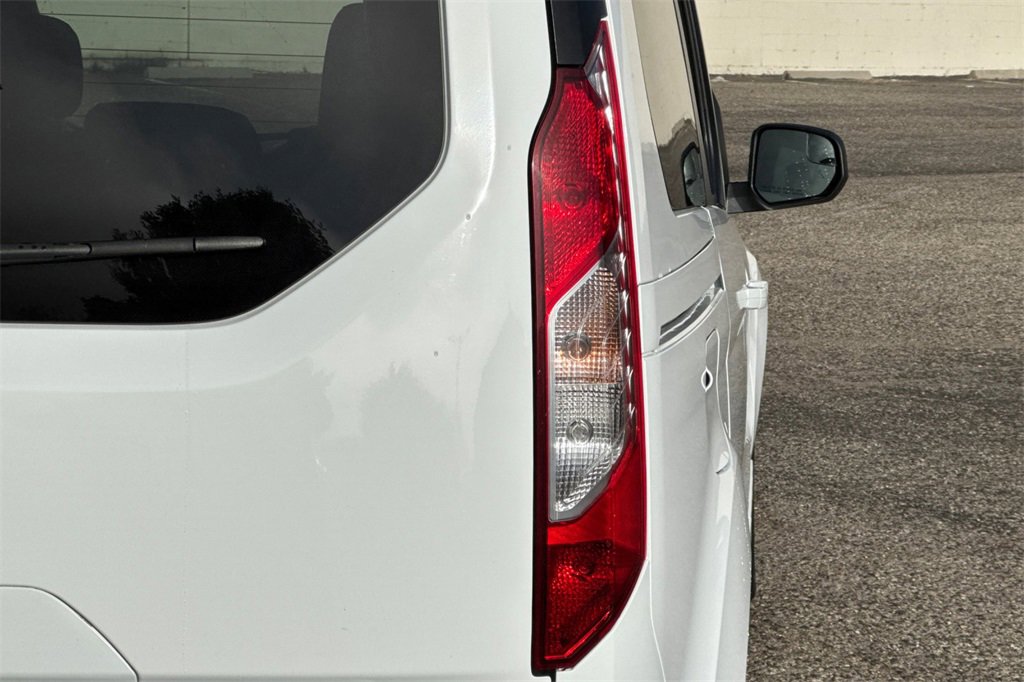 Used 2021 Ford Transit Connect XLT image 34