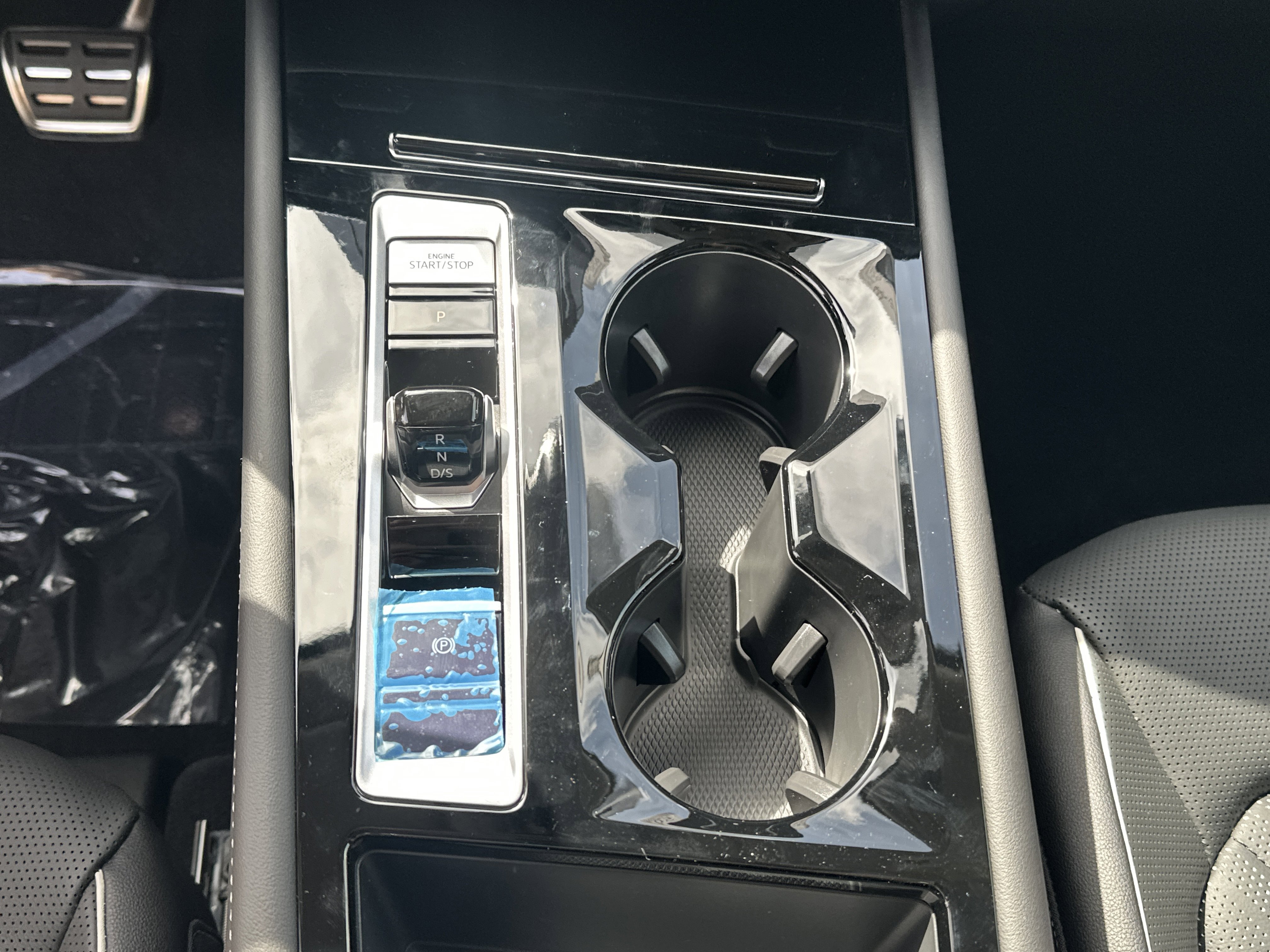 New 2026 Volkswagen Atlas SEL Premium R-Line image 18