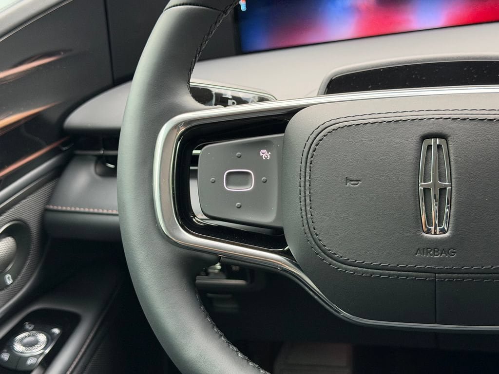 New 2026 Lincoln Nautilus Reserve AWD/4WD image 15