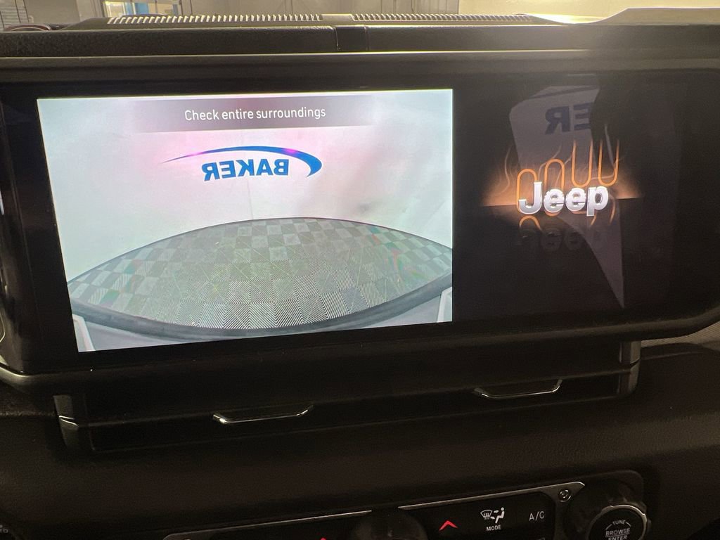 Used 2024 Jeep Wrangler Unlimited w/ Convenience Group image 15