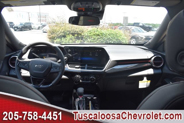 New 2026 Chevrolet Trax RS w/ Sunroof Package FWD image 3