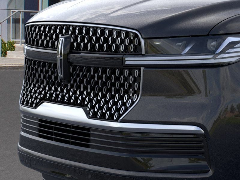 New 2026 Lincoln Navigator Reserve AWD/4WD image 17