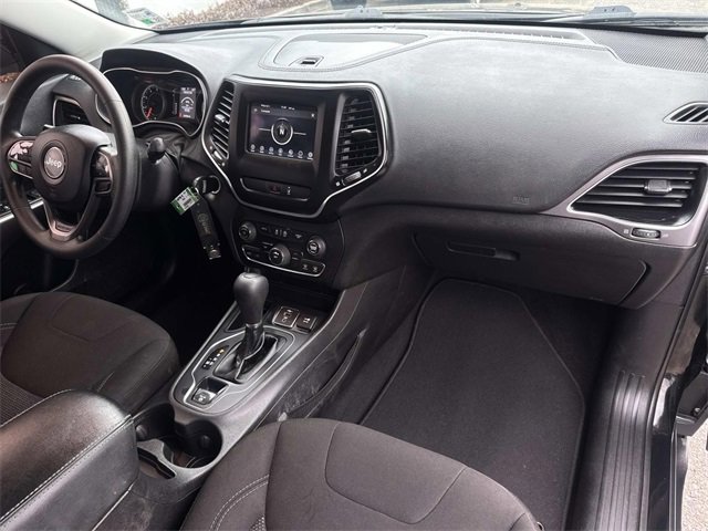 Used 2021 Jeep Cherokee Latitude image 16