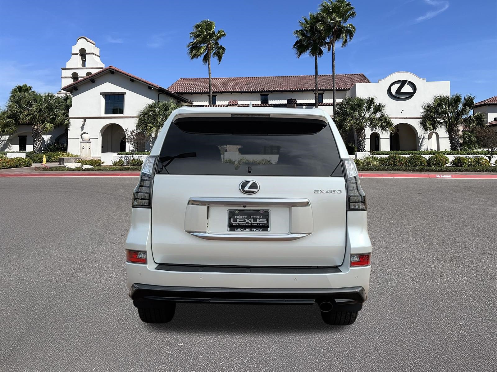 Certified 2023 Lexus GX 460 Luxury w/ Sport Design Package AWD/4WD image 3