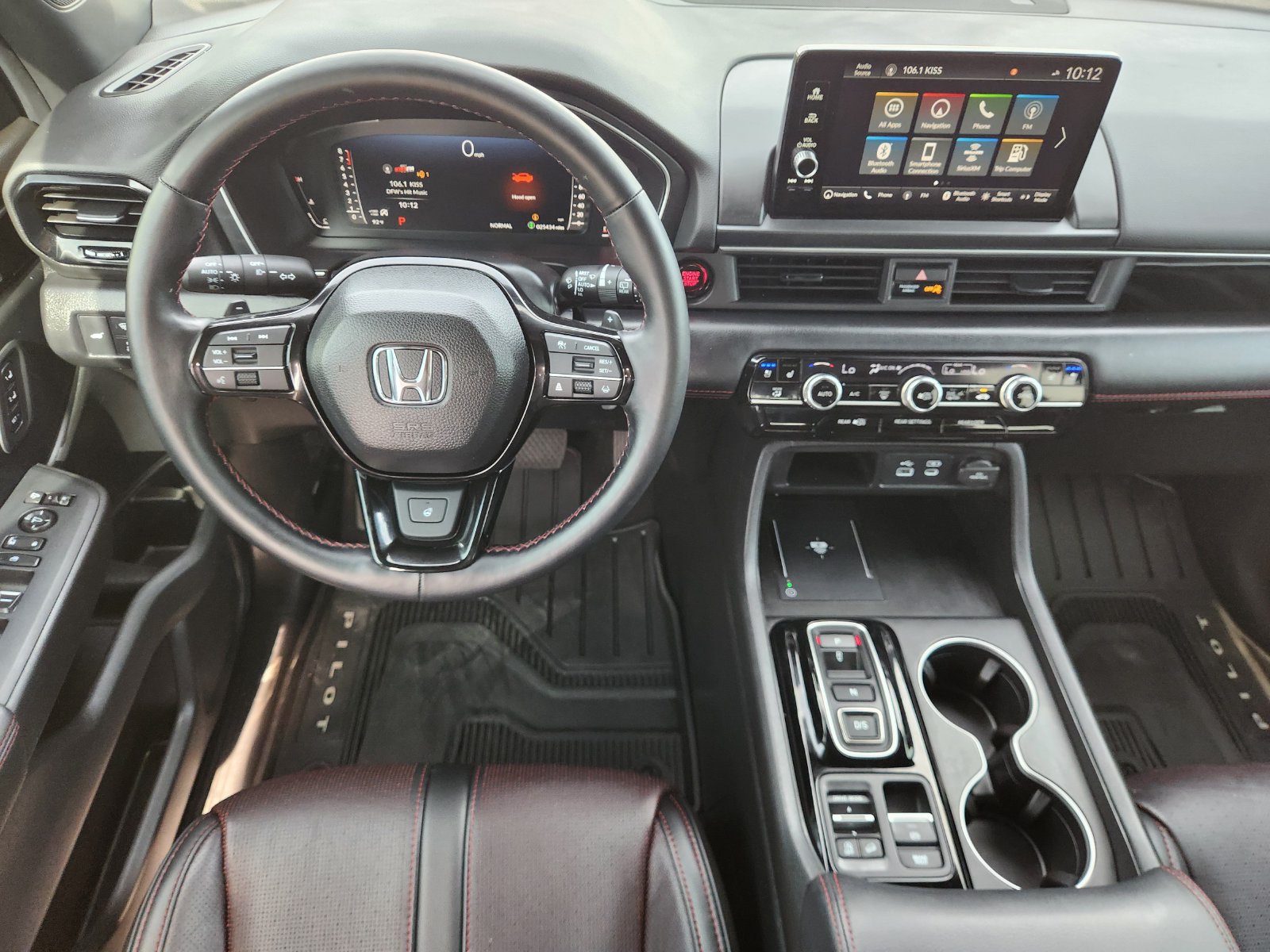 Certified 2025 Honda Pilot Black Edition image 27