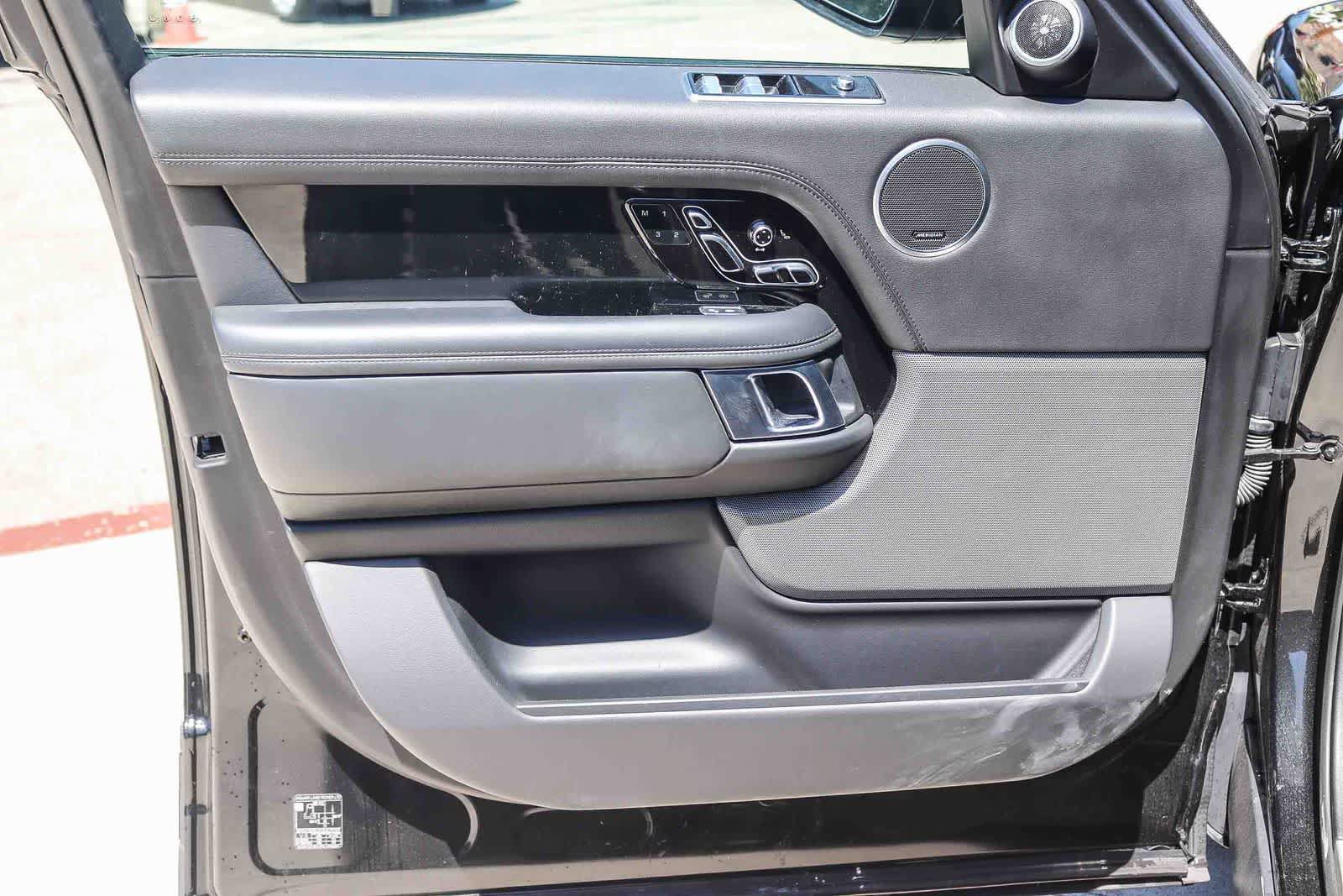 Used 2020 Land Rover Range Rover HSE AWD/4WD image 19